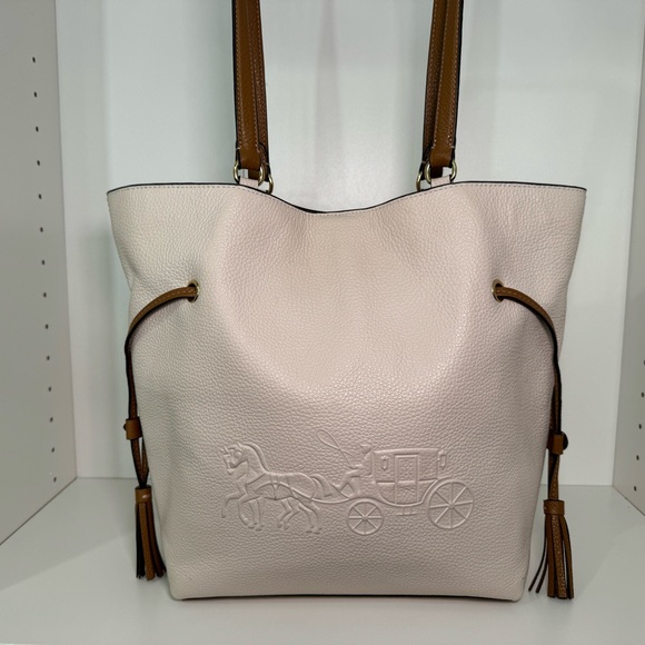 Coach Handbags - Coach Andy Tote With Horse And Carriage
